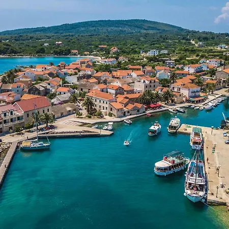 One-bedroom In * Sućuraj