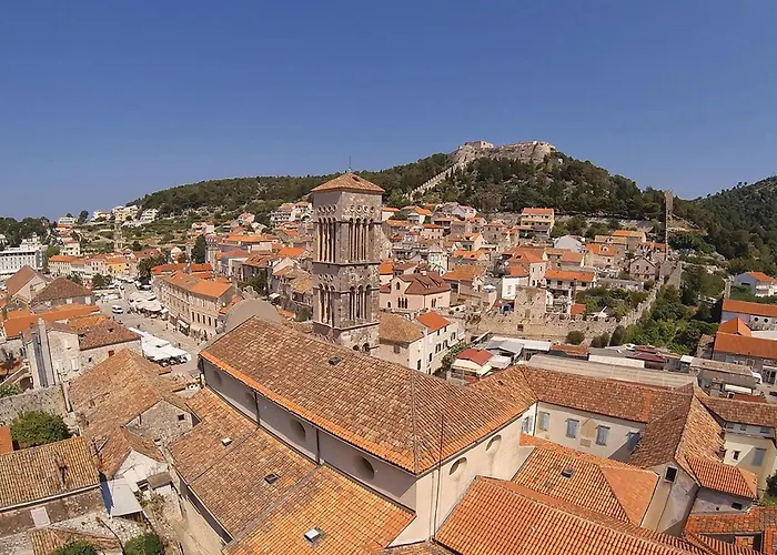 One-bedroom In * Sućuraj